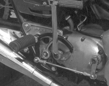 Hyde Rear Set Footrest Kit - Triumph T150 Trident-2476