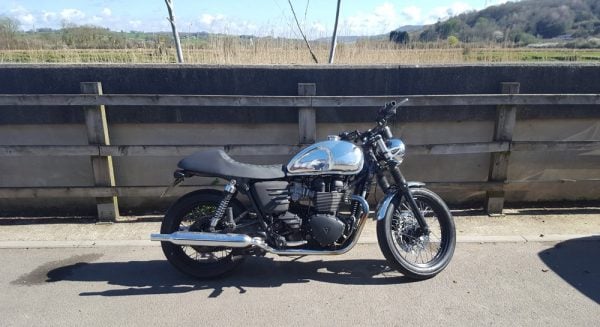 Motone hump cafe racer seat