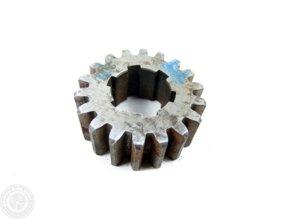 40-3012 18T Mainshaft 1st Gear (NOS) - BSA C15/B40 1958-63