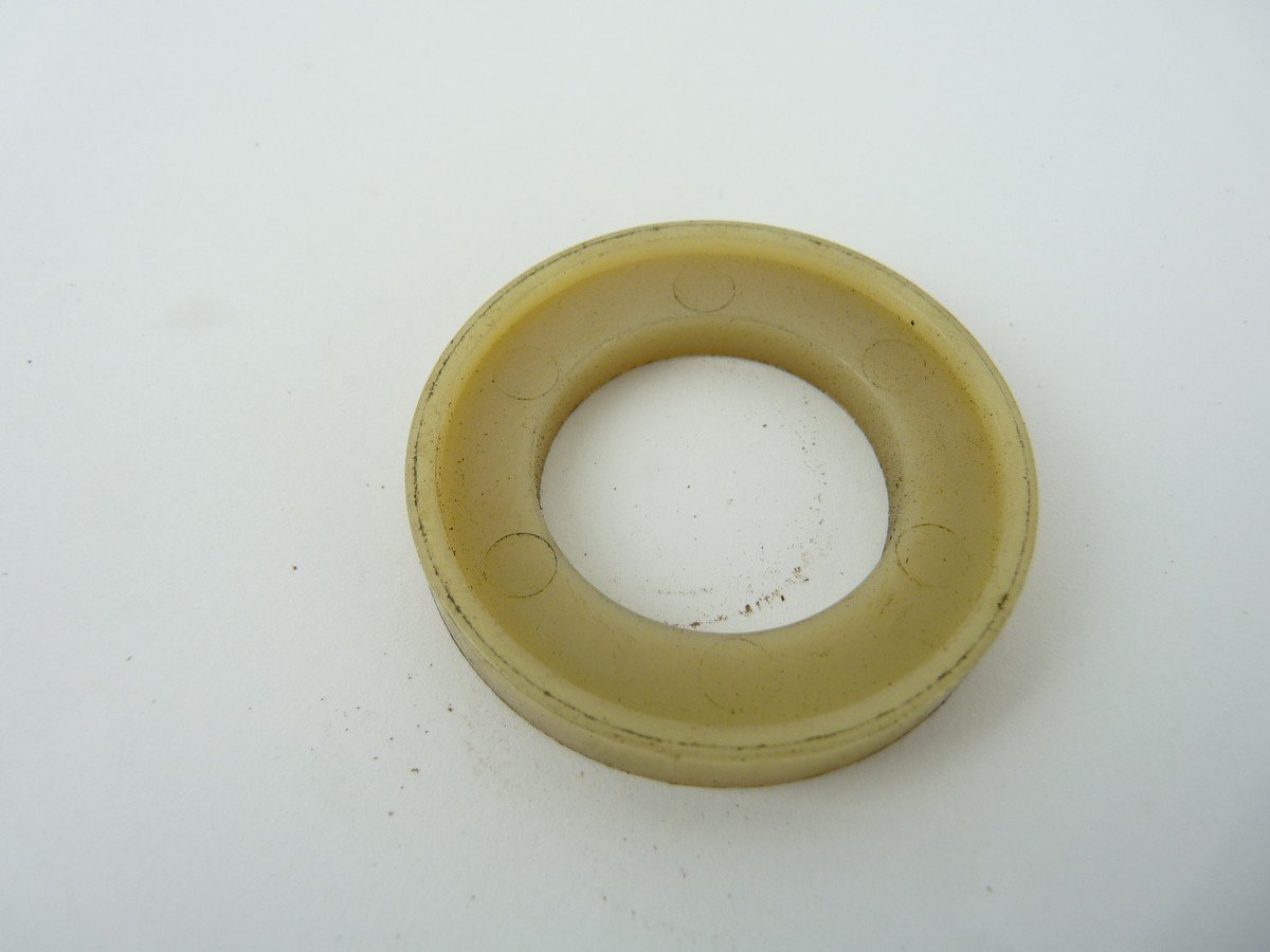 OIL SEAL RETAINER - SWINGING ARM - BSA B25/B50, TRIUMPH TR5T
