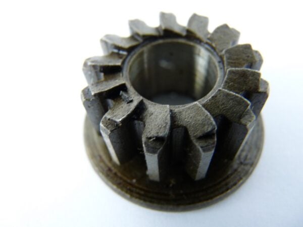 FOOTSTARTER PINION (NOS) - ROYAL ENFIELD 125CC/150CC