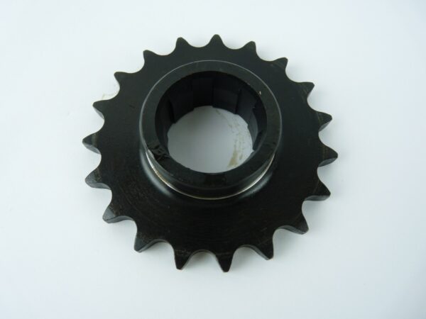 GEARBOX SPROCKET 19T  - BSA B40/C15 1961-66