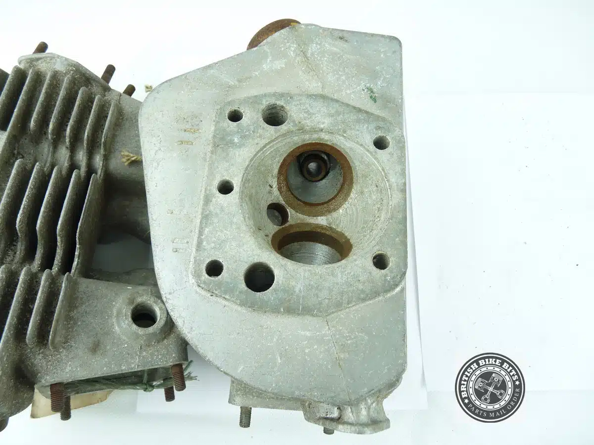 CYLINDER HEADS (PR) (NOS) - ROYAL ENFIELD METEOR 700 - Image 3