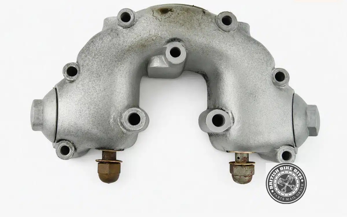 USED ROCKER BOX COVER C/W SPINDLES AND ARMS - BSA C15